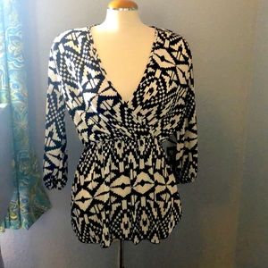 So adorable! Deb black and white blouse
